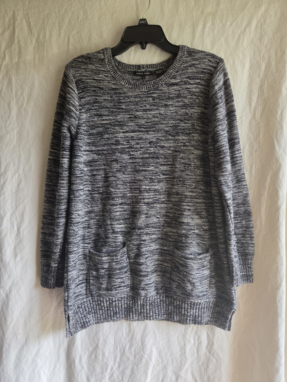 Jeanne Pierre Women’s Cable Knit Cotton Sweater Large Gray Roundneck Pockets